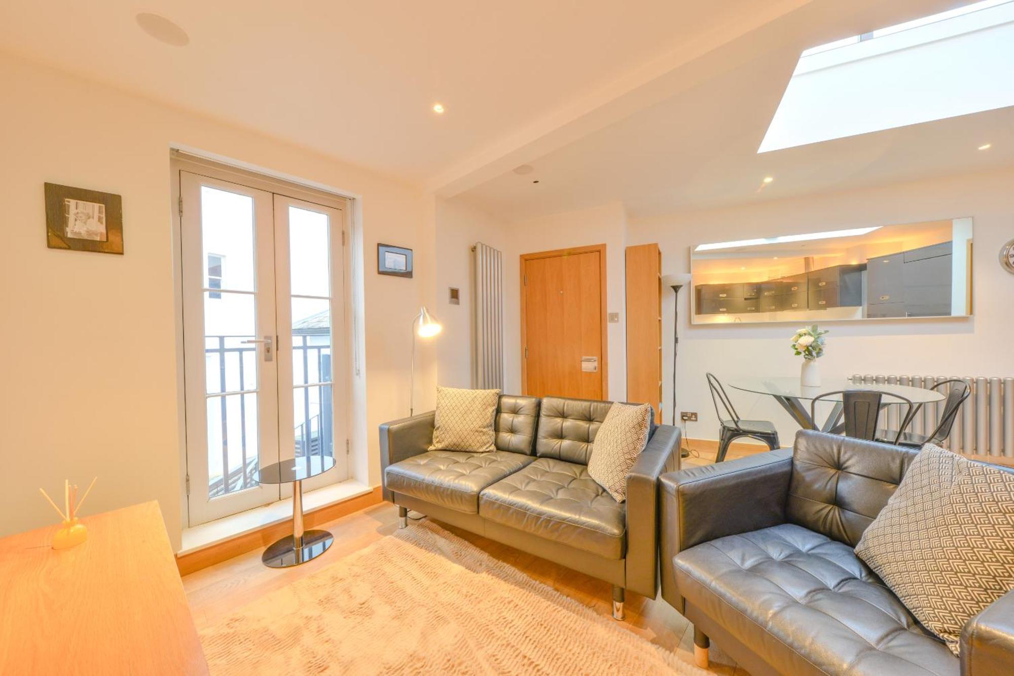 Central Two Bedroom Apartments St Albans By Central Stays Short Lets & Serviced Accommodation With Free Parking Pokoj fotografie